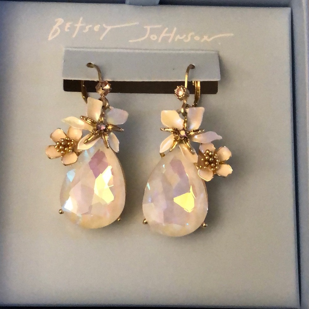 Betsey Johnson Tropical Flowers, Starfish & Teardrop Crystal Drop Earrings NWT